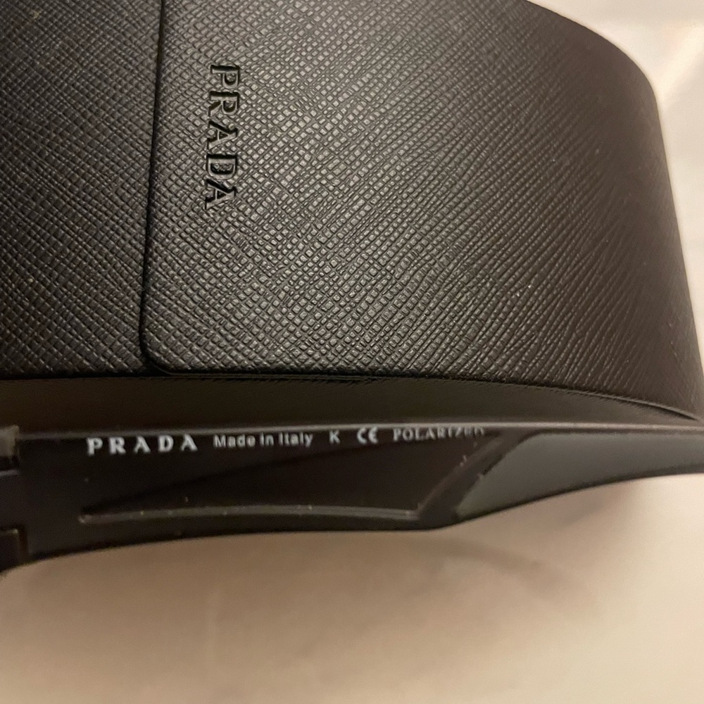 Authentic Prada Polarized Sunglasses. - Picture 5 of 7
